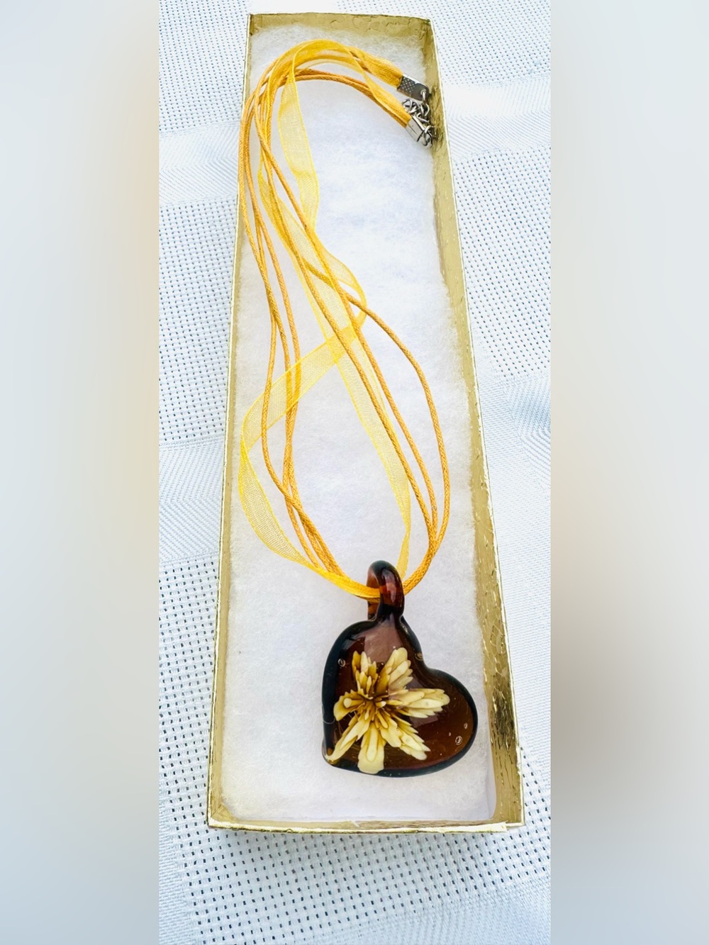 Murano Style Art Glass Heart Shaped Pendant Necklace w/Dried Flower Inclusions